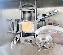 How Does the Frozen Meat Dicer Work? How Does the Frozen Meat Dicer Work?