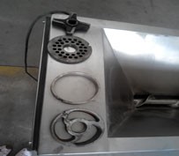 How to Maintain the Frozen Meat Grinder Properly?