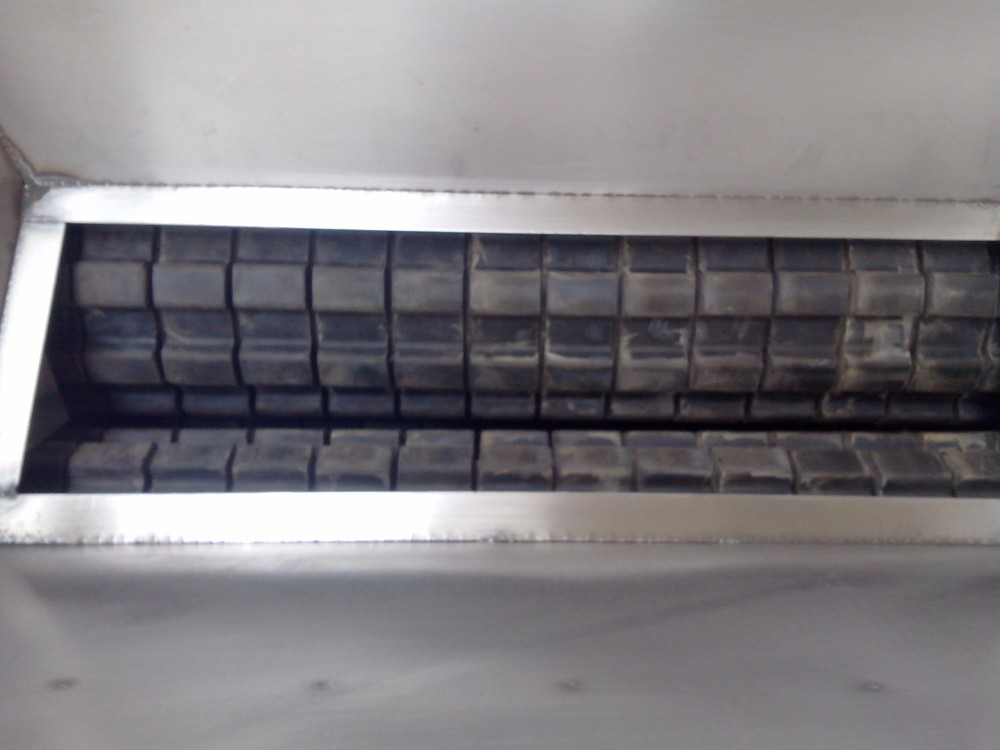 garlic clove separator